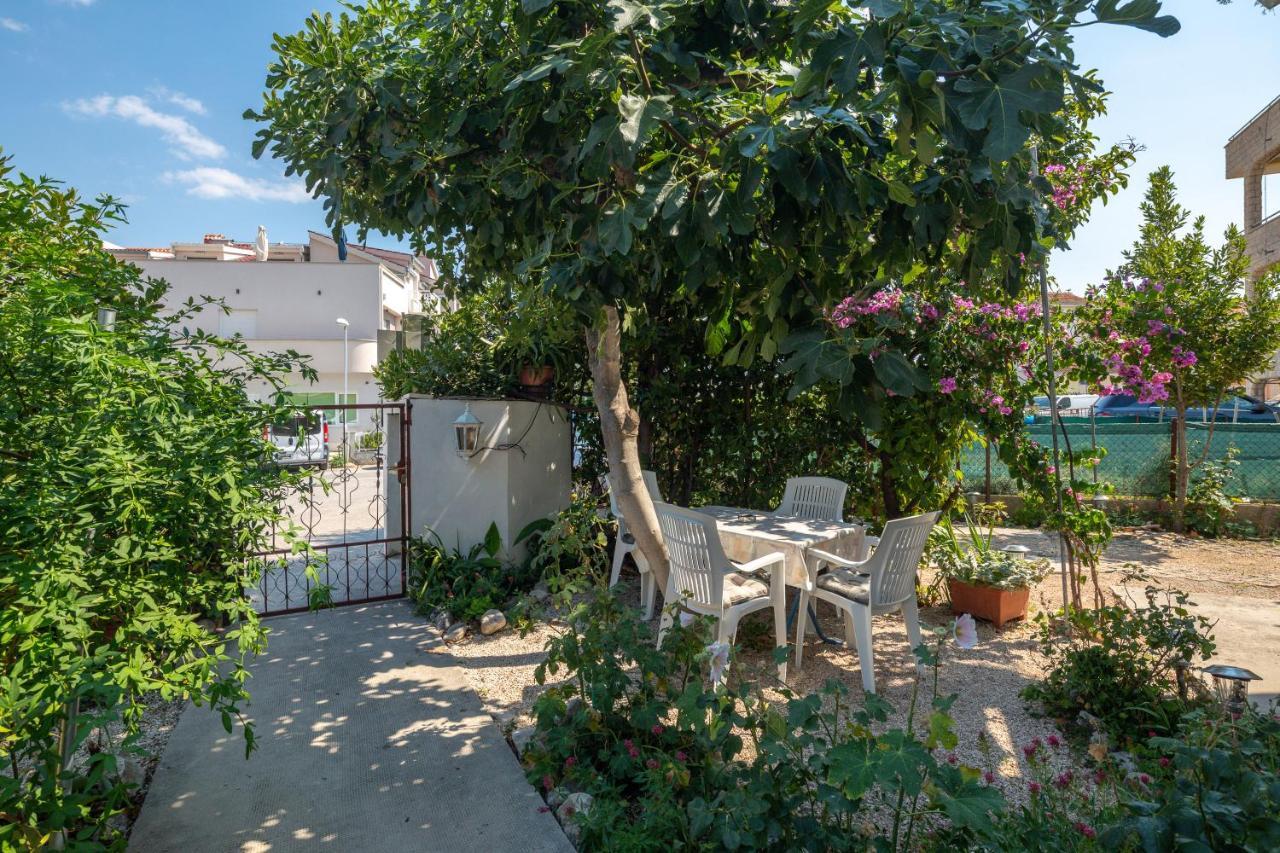Apartments Near Beach Babic Сплит Екстериор снимка