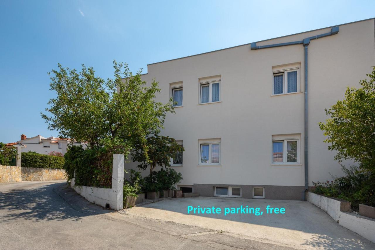 Apartments Near Beach Babic Сплит Екстериор снимка