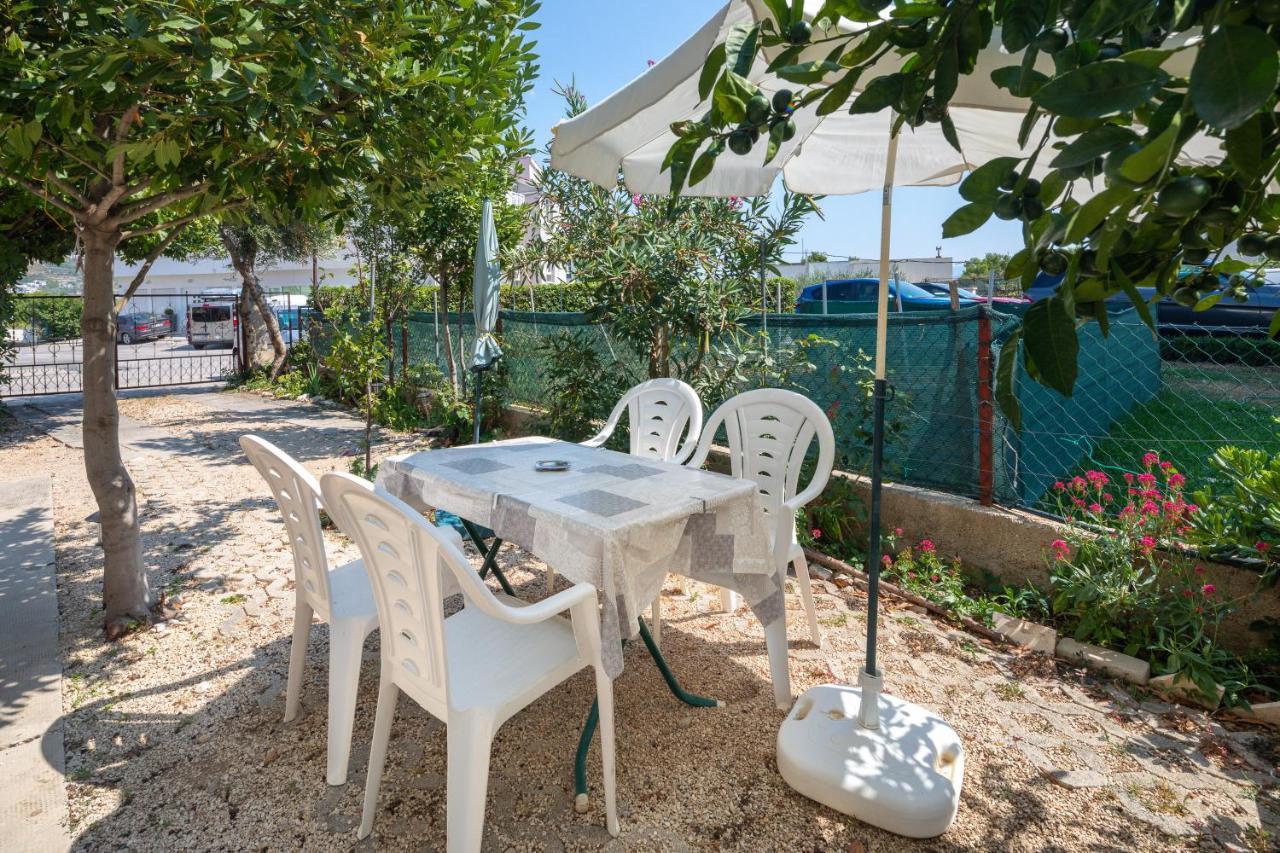 Apartments Near Beach Babic Сплит Екстериор снимка